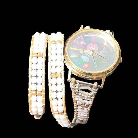 Vintage 1990s Holographic Disney Mickey Mouse Watch - Picture 8 of 11